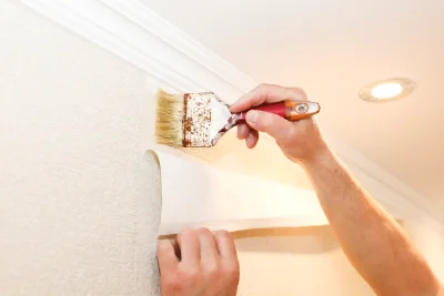 Pose de papier peint à Béhen — revêtements muraux et toiles de verre